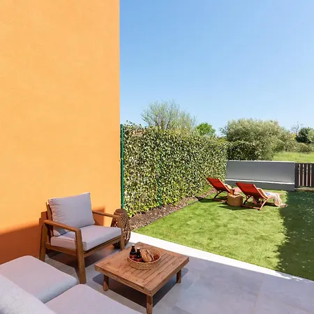 Vila New Stylish Casa Melisa With 2 Gardens And Bbq Facilities! Poreč Exteriér fotografie