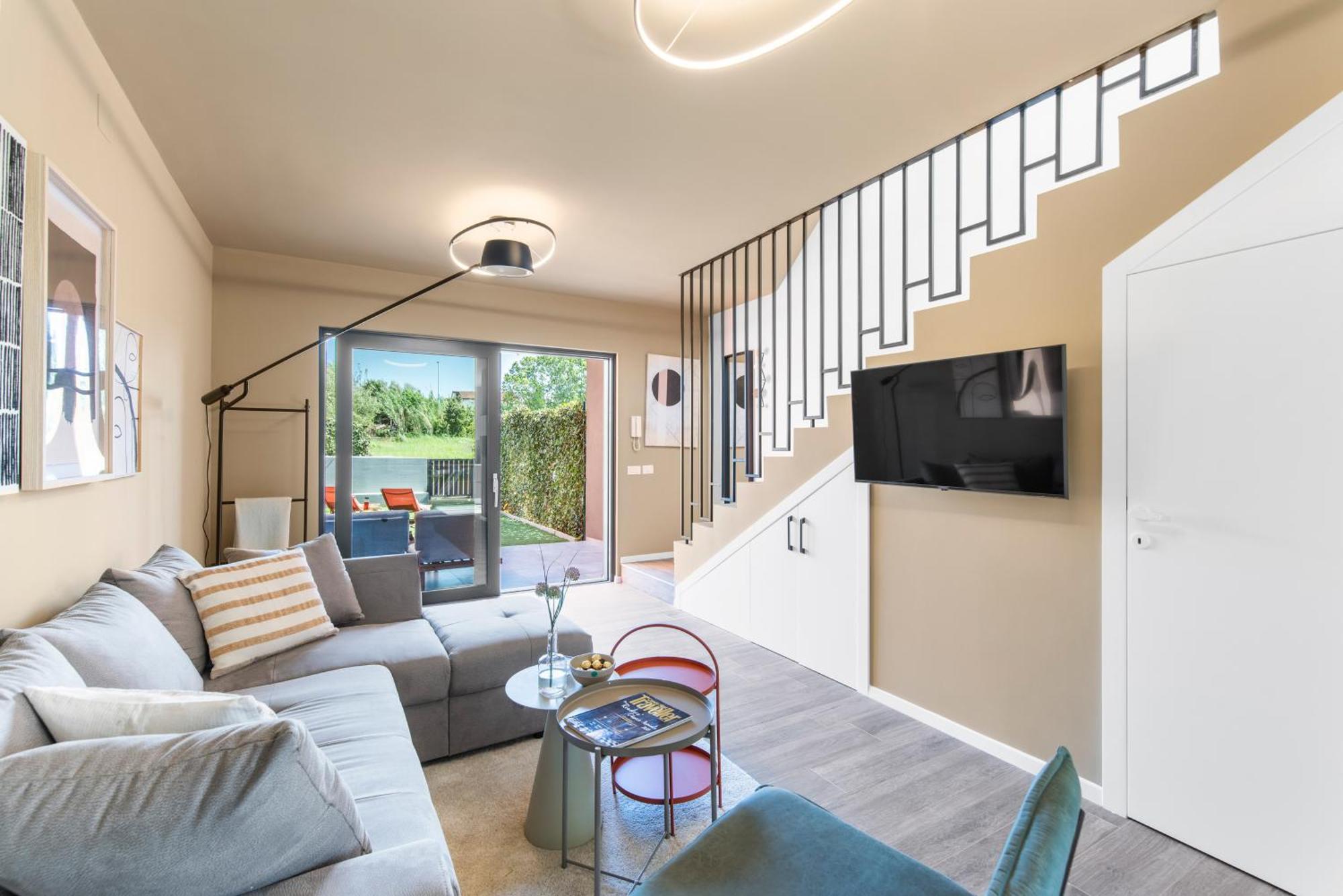 Vakantiehuis New Stylish Casa Melisa With 2 Gardens And Bbq Facilities! Poreč